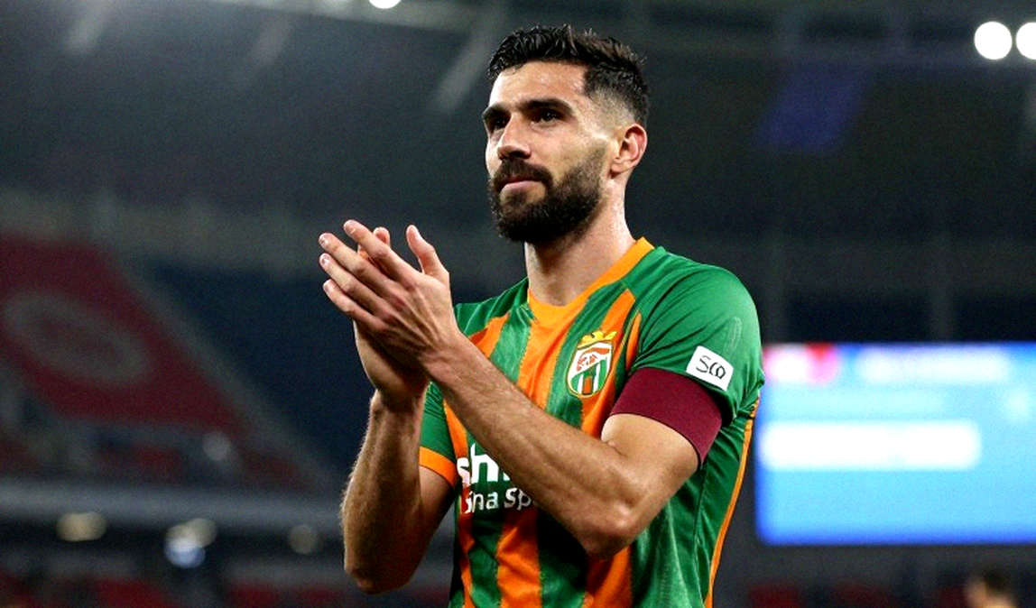 Bỉ 2-0 Ý tại Stadio Olimpico: Van Bommel phá chuỗi 52 năm, nhưng chính ông nói trận này chưa hay