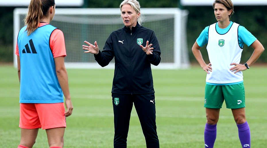UWCL khai màn: Arsenal tự khóa chân số 9 giỏi nhất của mình, Lyon tìm lại công thức, và trật tự cũ đang rạn nứt